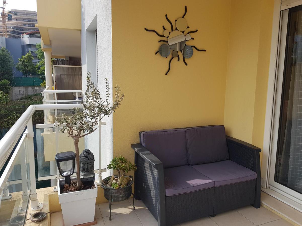 Beau Appartement Avec Garage Ferme ボーソレイユ エクステリア 写真