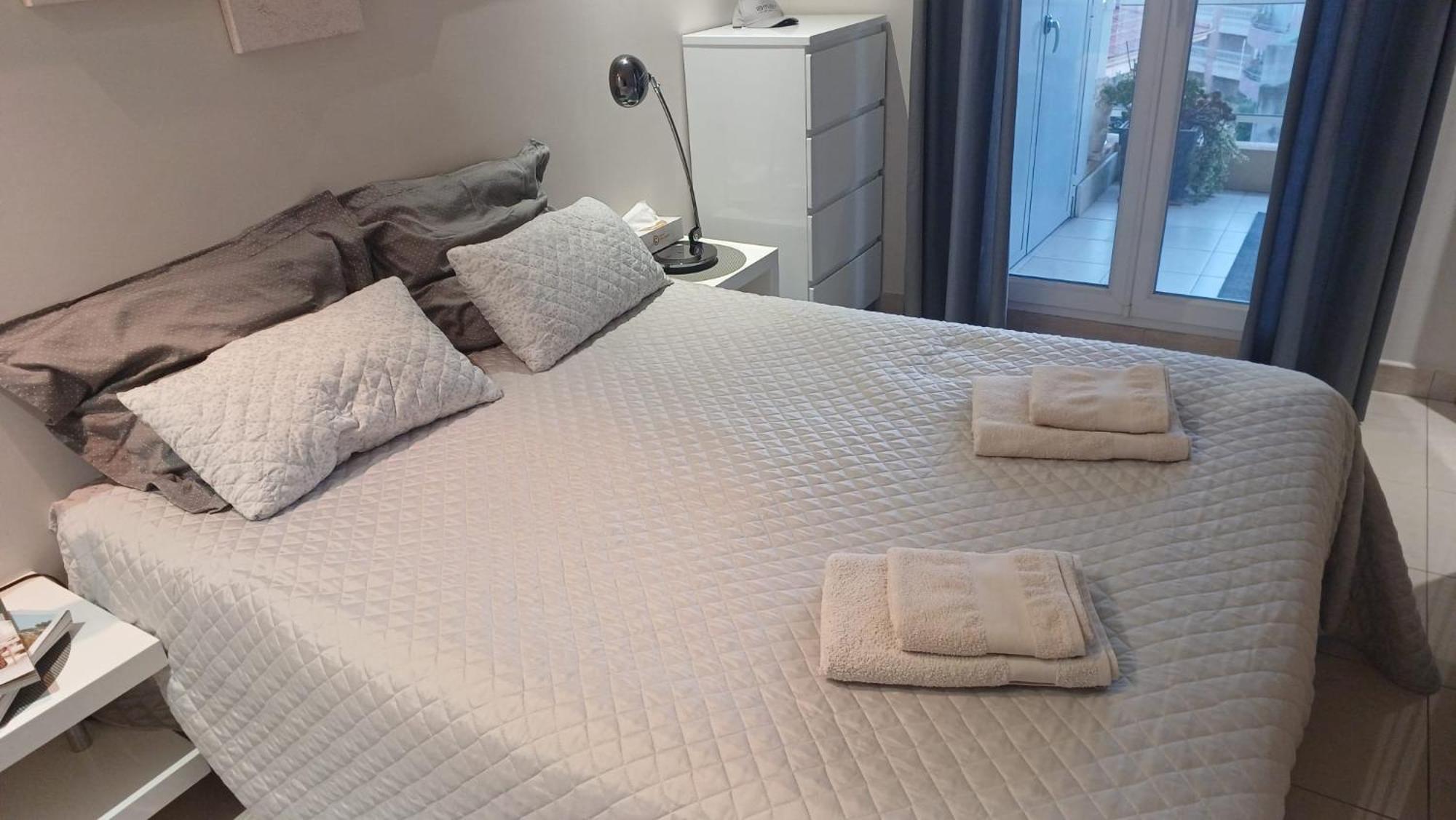 Beau Appartement Avec Garage Ferme ボーソレイユ エクステリア 写真